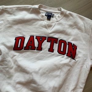 **SOLD**Dayton Flyers Sweatshirt Crewneck